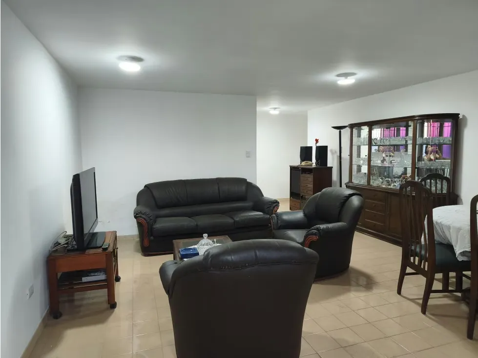LINDO Y AMPLIO APARTAMENTO EN VENTA EN LOS RUICES 101mts/3H/2B/1PE - 3