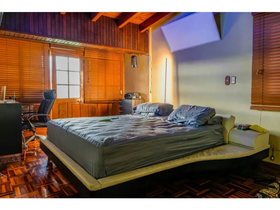 Vendo casa de 3 niveles 560m2 El Peñón 9257 - 12