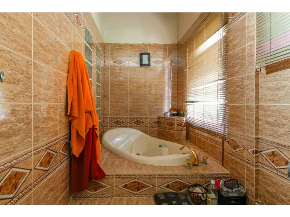 Vendo casa de 3 niveles 560m2 El Peñón 9257 - 14