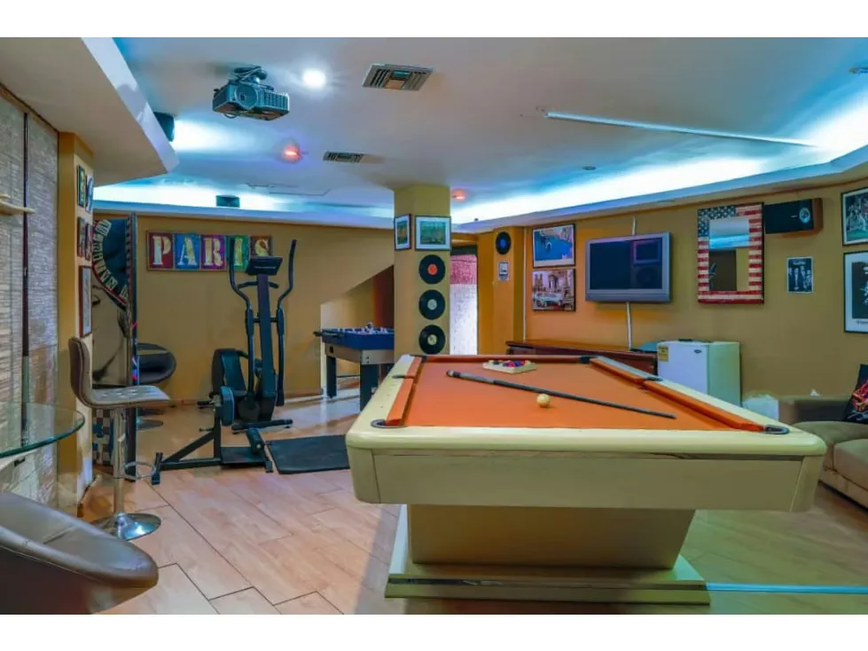 Vendo casa de 3 niveles 560m2 El Peñón 9257 - 8