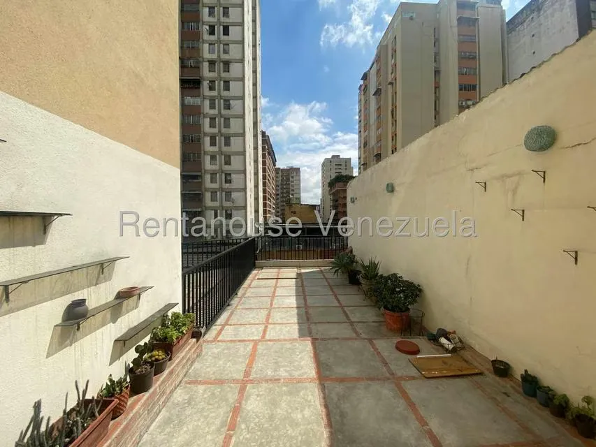 Apartamento (1 Nivel) en Venta en Parroquia La Candelaria, Distrito Metropolitano - 13
