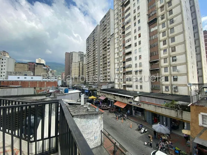 Apartamento (1 Nivel) en Venta en Parroquia La Candelaria, Distrito Metropolitano - 14