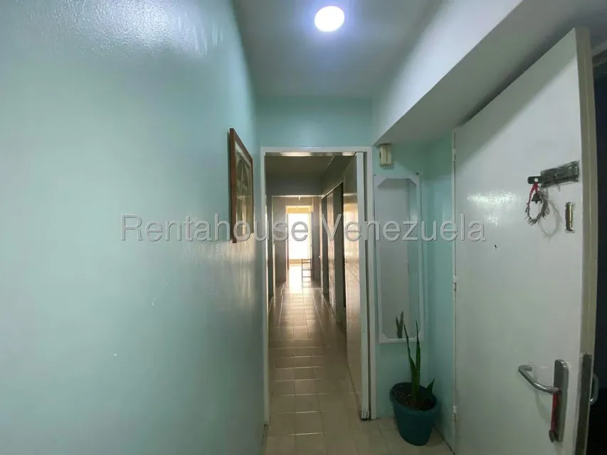 Apartamento (1 Nivel) en Venta en Parroquia La Candelaria, Distrito Metropolitano - 18