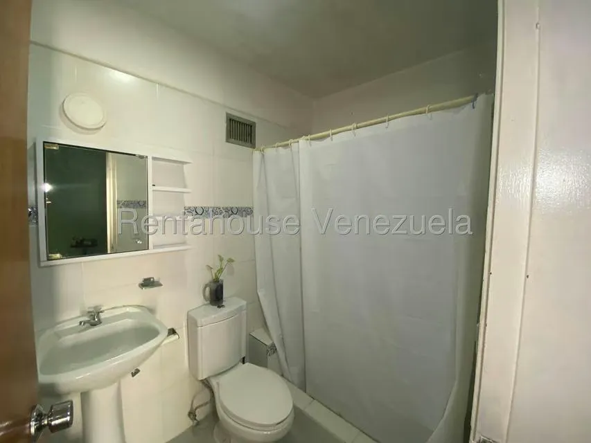 Apartamento (1 Nivel) en Venta en Parroquia La Candelaria, Distrito Metropolitano - 28