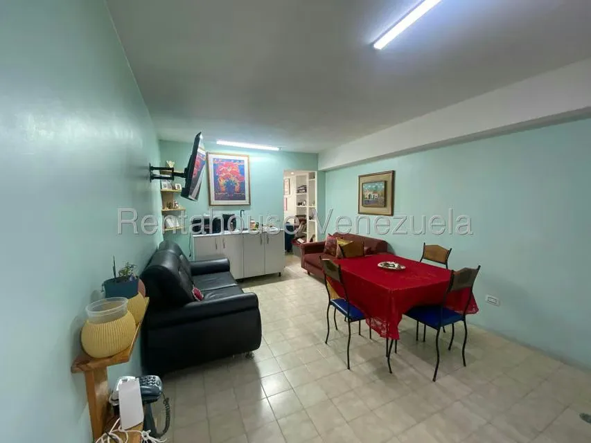 Apartamento (1 Nivel) en Venta en Parroquia La Candelaria, Distrito Metropolitano - 4