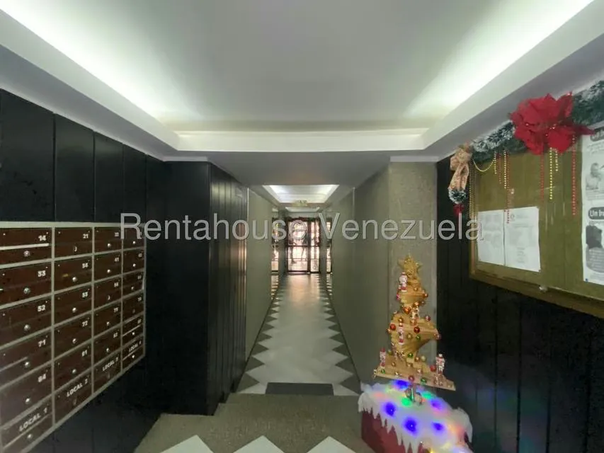 Apartamento (1 Nivel) en Venta en Parroquia La Candelaria, Distrito Metropolitano - 33