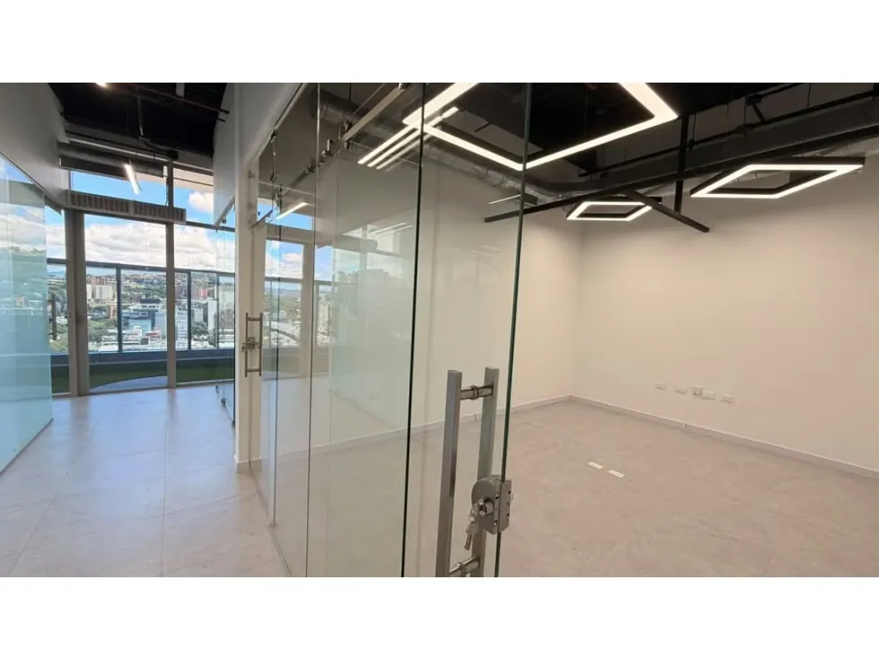 Se vende/alquila Oficina 200m² 2b/4p Las Mercedes - 6