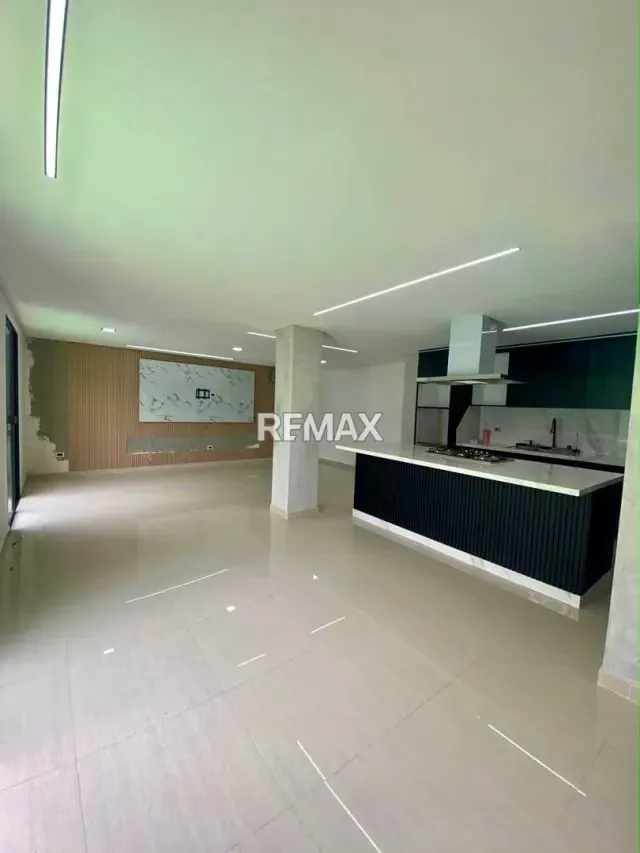 Vive la exclusividad y el confort en este espectacular Townhouse a estrenar ubicado en el Conjunto Residencial San Ignacio (San Diego, a solo 5 minutos de la Variante). - 15