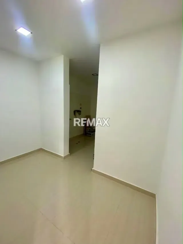 Vive la exclusividad y el confort en este espectacular Townhouse a estrenar ubicado en el Conjunto Residencial San Ignacio (San Diego, a solo 5 minutos de la Variante). - 4