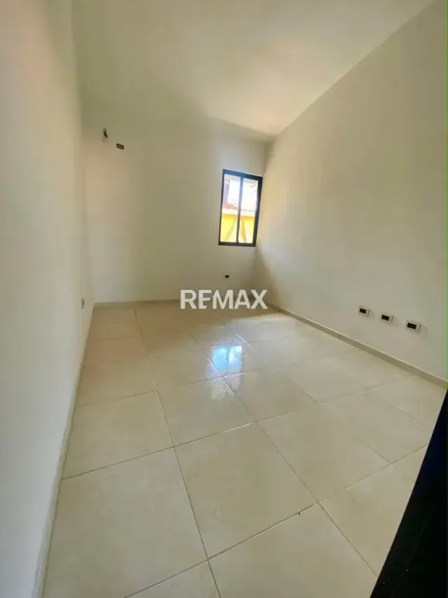 Vive la exclusividad y el confort en este espectacular Townhouse a estrenar ubicado en el Conjunto Residencial San Ignacio (San Diego, a solo 5 minutos de la Variante). - 9