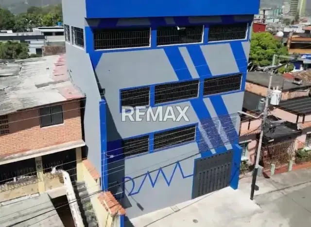EN VENTA EDIFICIO COMERCIAL LA CONCORDIA