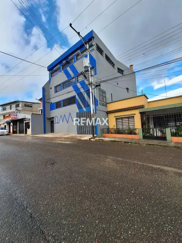 EN VENTA EDIFICIO COMERCIAL LA CONCORDIA - 18