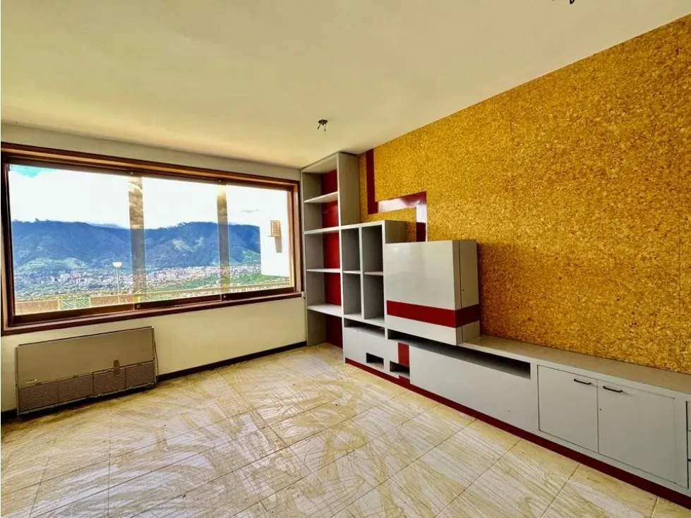 Se vende casa 1.200m2 6h+s+2ch/10b/6p Cerro Verde - 24