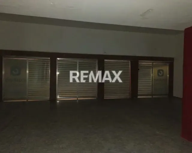 OPORTUNIDAD DE INVERSIÓN ÚNICA. TERRENO CON PROYECTO DE MINI CENTRO COMERCIAL Y LOCAL A PIE DE CALLE EN EL CENTRO DE PORLAMAR - 12