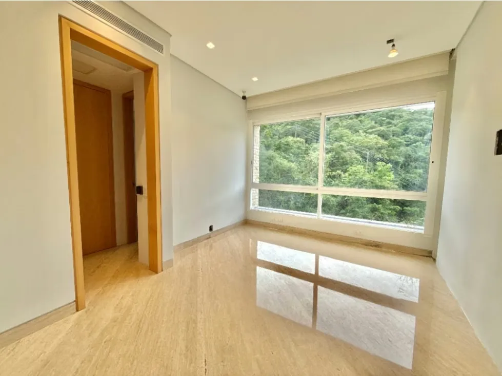 Se vende apto 288 m2 3h+s/3.5b+s/5p Lomas de La Alameda - 18