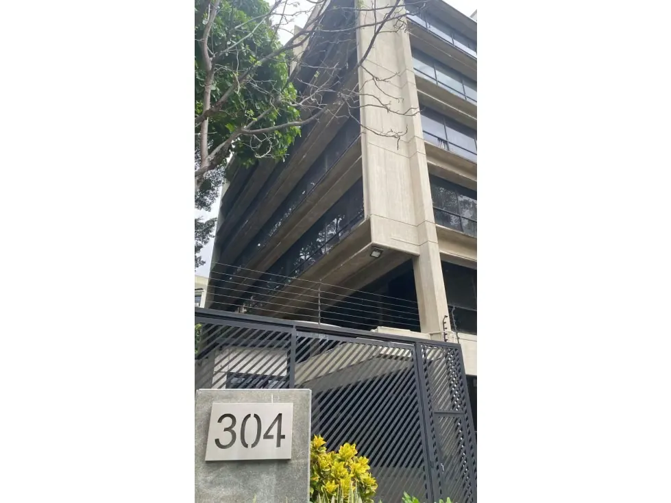 Edificio en venta 2400m², las mercedes