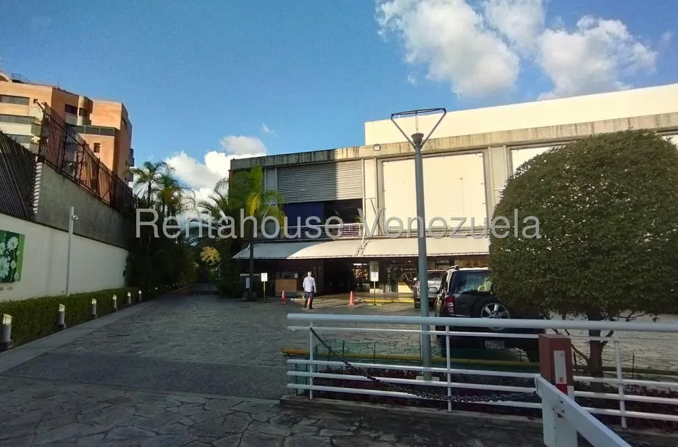 Local Comercial en Alquiler en Colinas de Valle Arriba, Distrito Metropolitano - 10