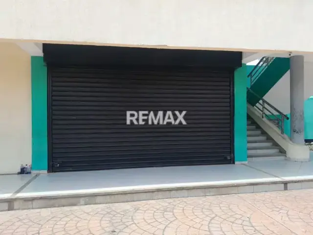En Alquiler Local Comercial Listo Para Comenzar Operaciones En El C.c Caribbean Tucacas.