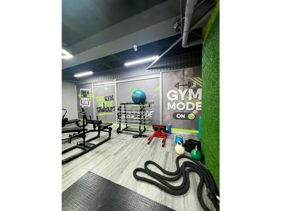 Vendo fondo de comercio gimnasio 294m2 Los Chaguaramos 0721 - 4