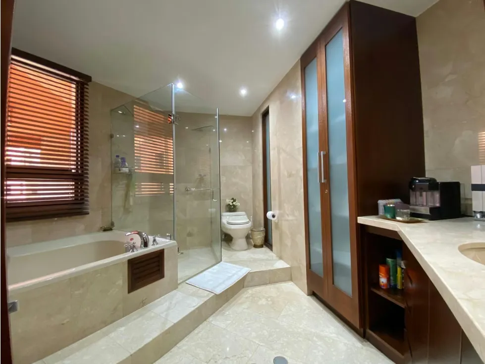 Se vende Apto 510m² 4h+s/7b/3p Los Samanes - 29