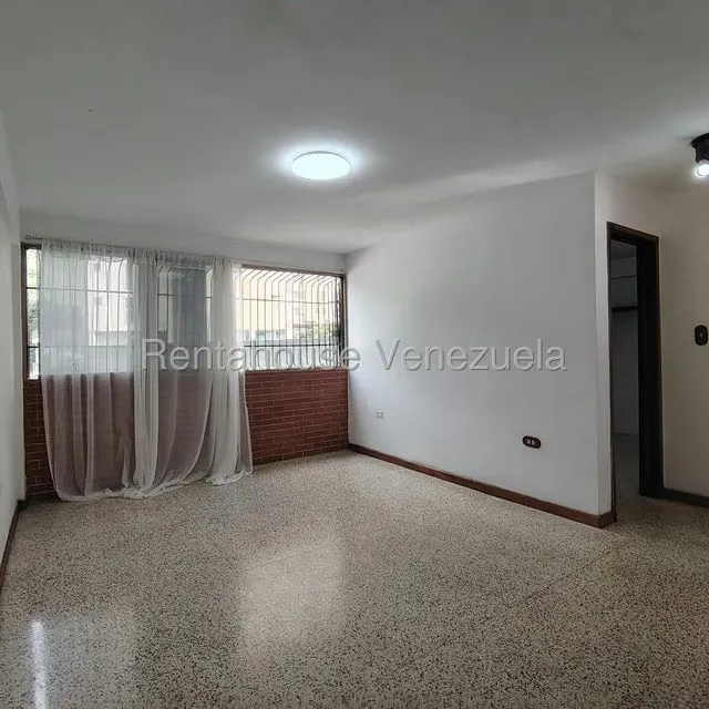 Apartamento (1 Nivel) en Venta en El Paraiso, Distrito Metropolitano - 4