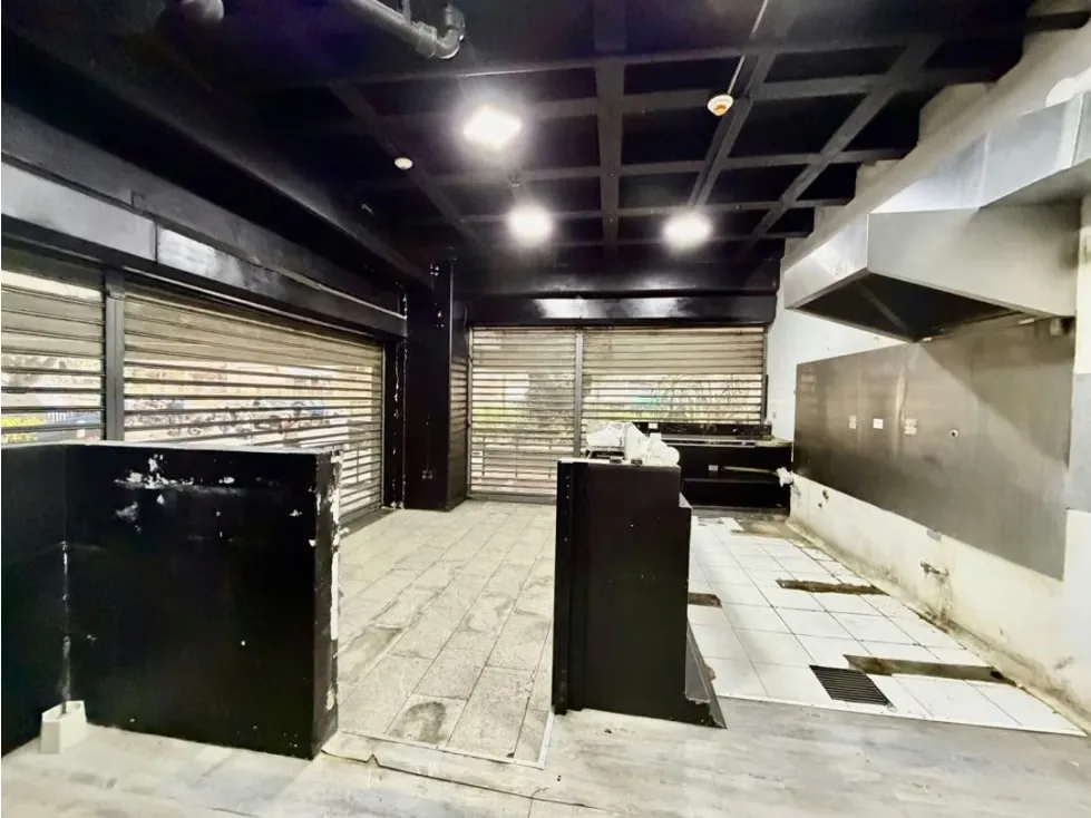 Se vende /alquila local 58m2 2B Centro Plaza / Los Palos Grandes - 7