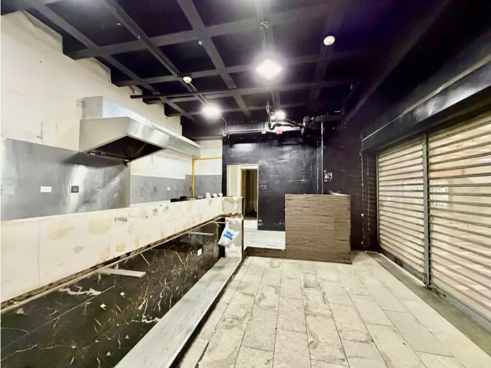 Se vende /alquila local 58m2 2B Centro Plaza / Los Palos Grandes - 8