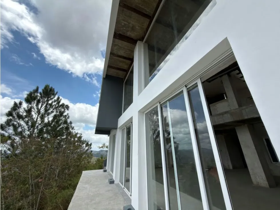 MEG-Venta de Townhouse en Altos de Los Guayabitos 5H/3B/3P - 16