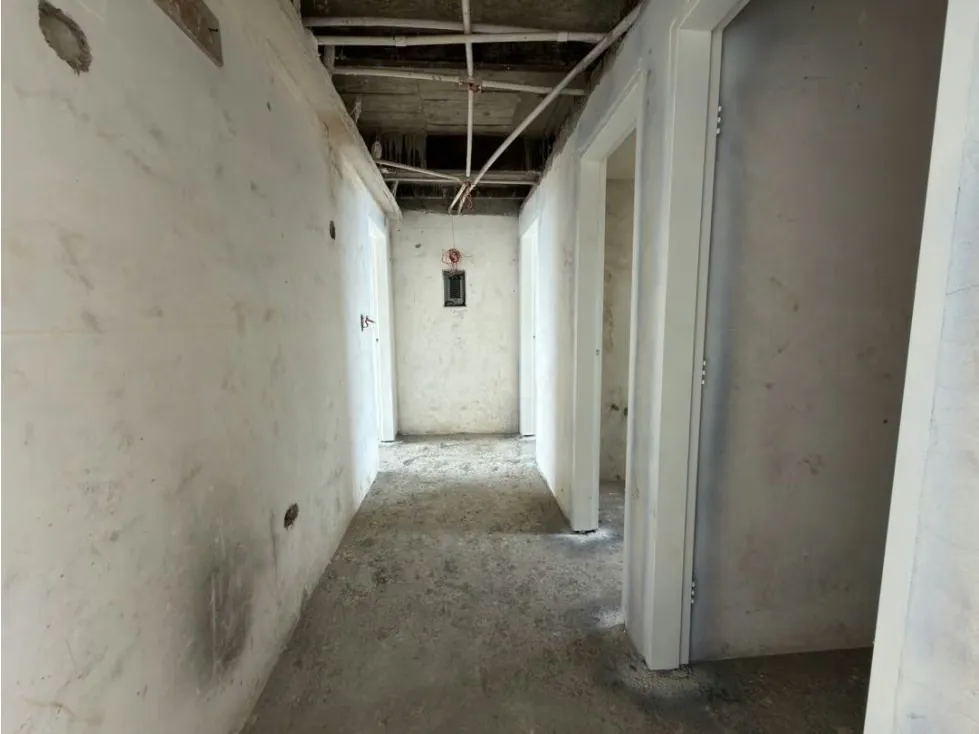 MEG-Venta de Townhouse en Altos de Los Guayabitos 5H/3B/3P - 10