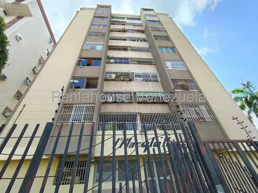 Apartamento (1 Nivel) en Alquiler en Prebo I, Carabobo - 11