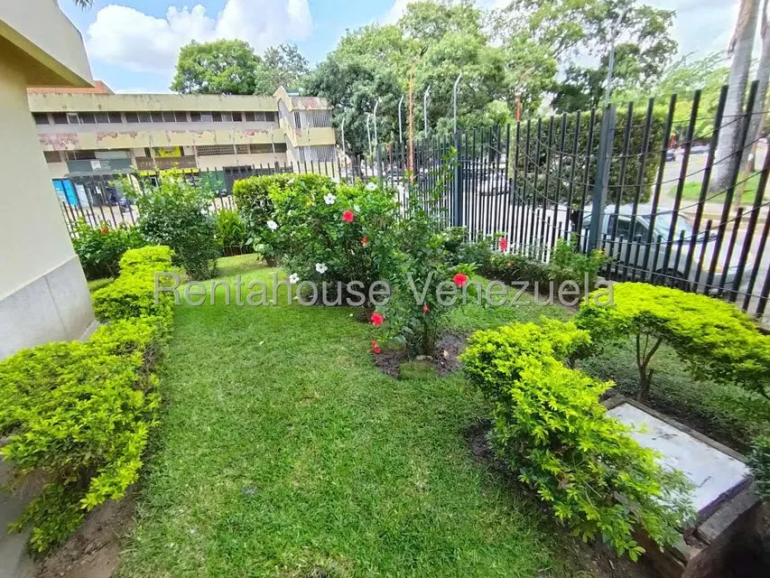Apartamento (1 Nivel) en Alquiler en Prebo I, Carabobo - 13