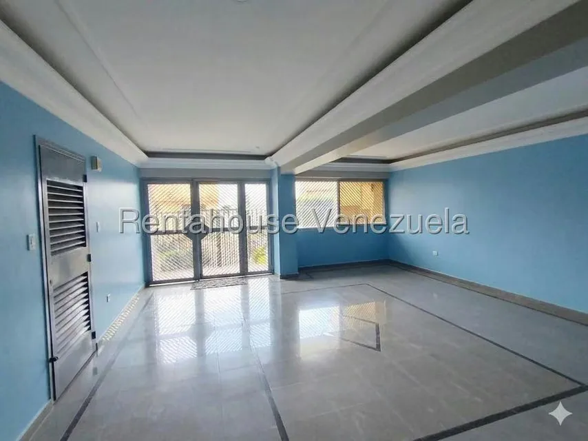 Apartamento (1 Nivel) en Alquiler en Prebo I, Carabobo - 16