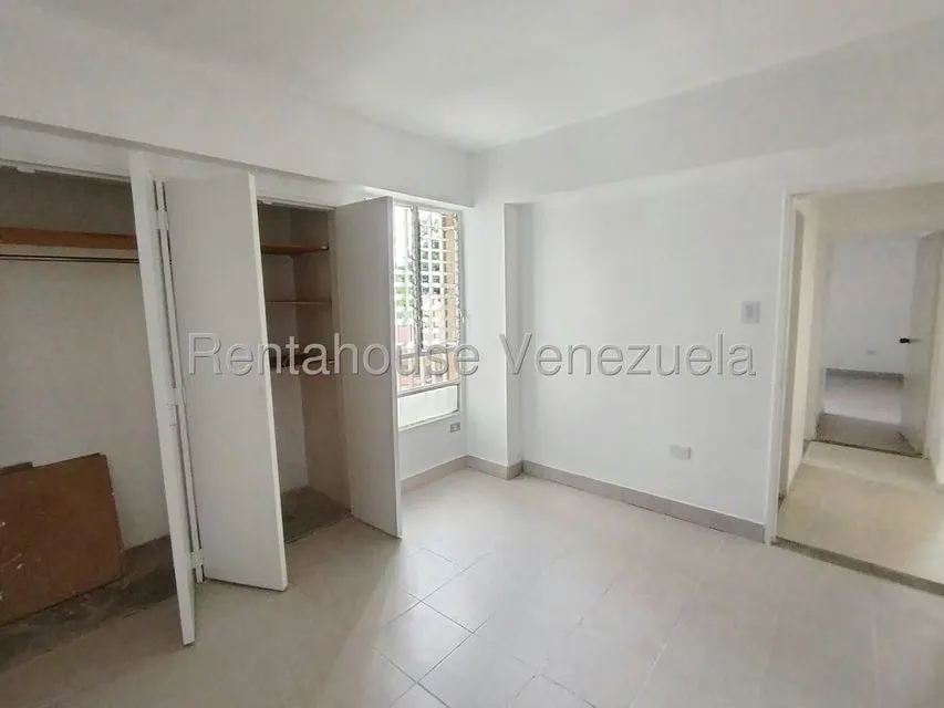 Apartamento (1 Nivel) en Alquiler en Prebo I, Carabobo - 24