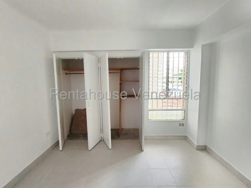 Apartamento (1 Nivel) en Alquiler en Prebo I, Carabobo - 25