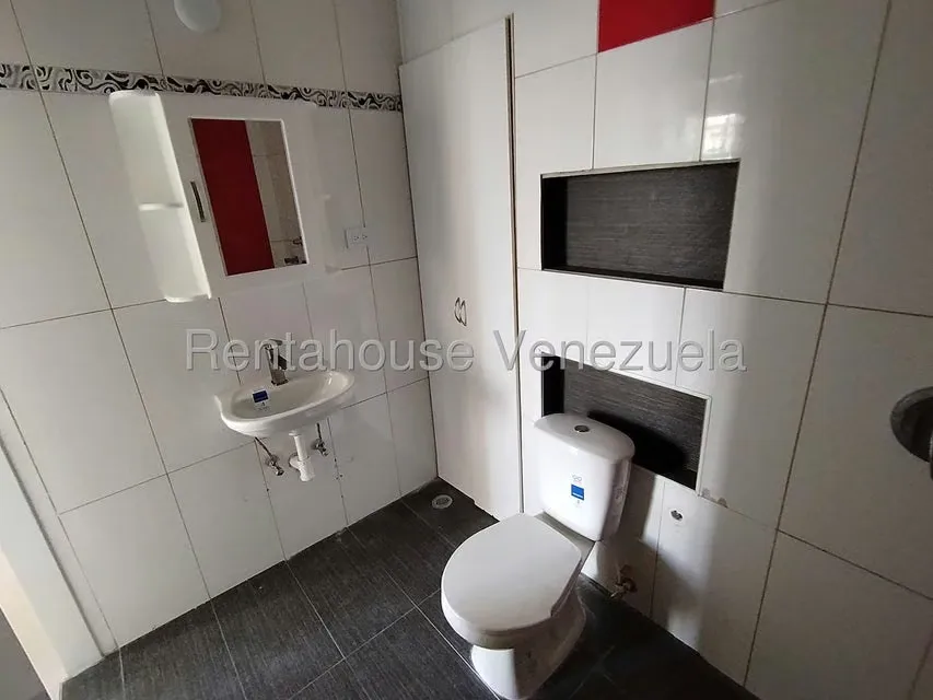 Apartamento (1 Nivel) en Alquiler en Prebo I, Carabobo - 27