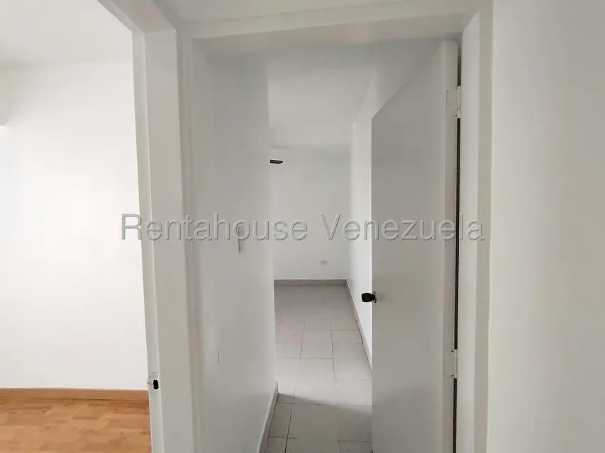 Apartamento (1 Nivel) en Alquiler en Prebo I, Carabobo - 30