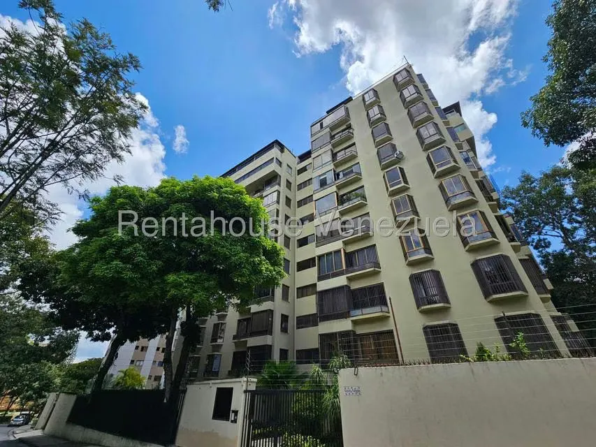 Apartamento (Duplex) en Venta en Los Naranjos del Cafetal, Distrito Metropolitano - 2
