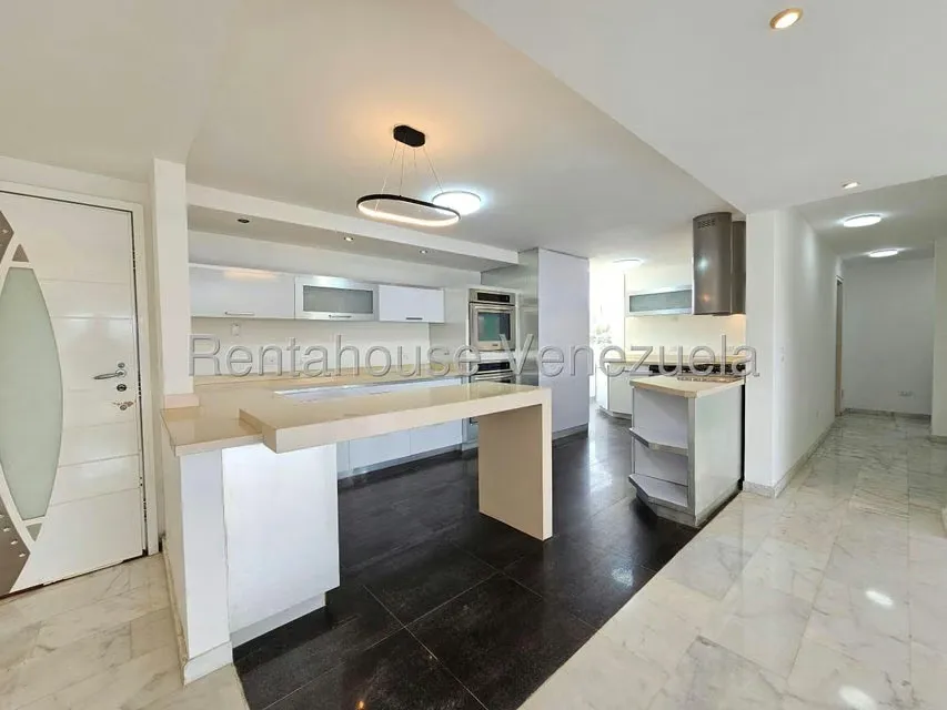 Apartamento (Duplex) en Venta en Los Naranjos del Cafetal, Distrito Metropolitano - 11