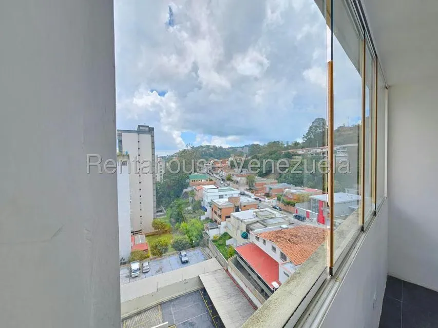 Apartamento (Duplex) en Venta en Los Naranjos del Cafetal, Distrito Metropolitano - 24