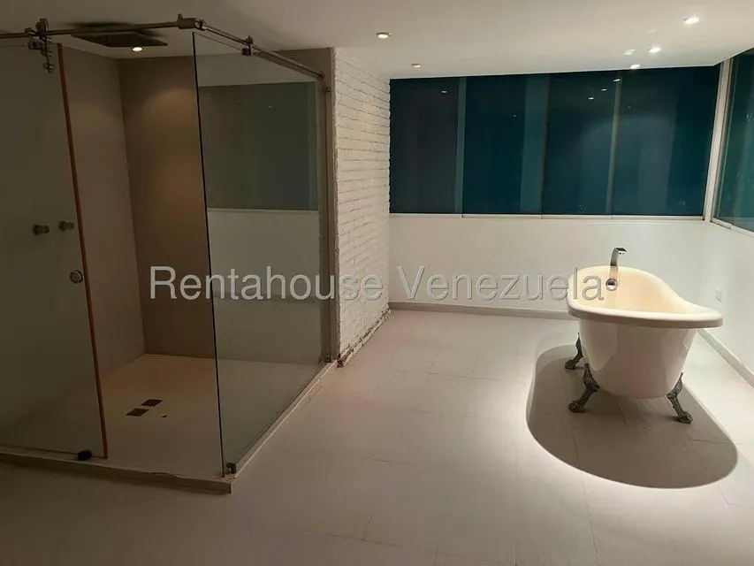 Apartamento (Duplex) en Venta en Los Naranjos del Cafetal, Distrito Metropolitano - 30