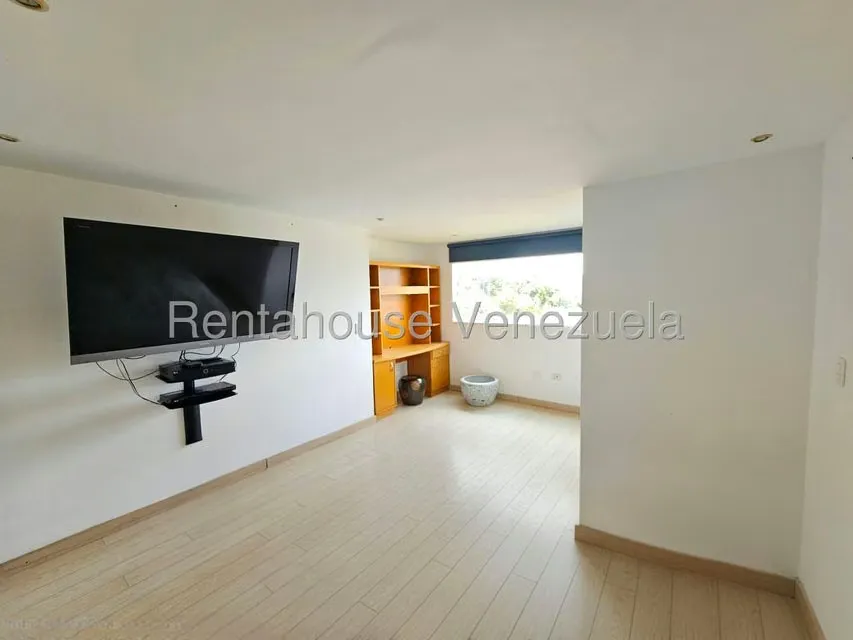 Apartamento (Duplex) en Venta en Los Naranjos del Cafetal, Distrito Metropolitano - 37