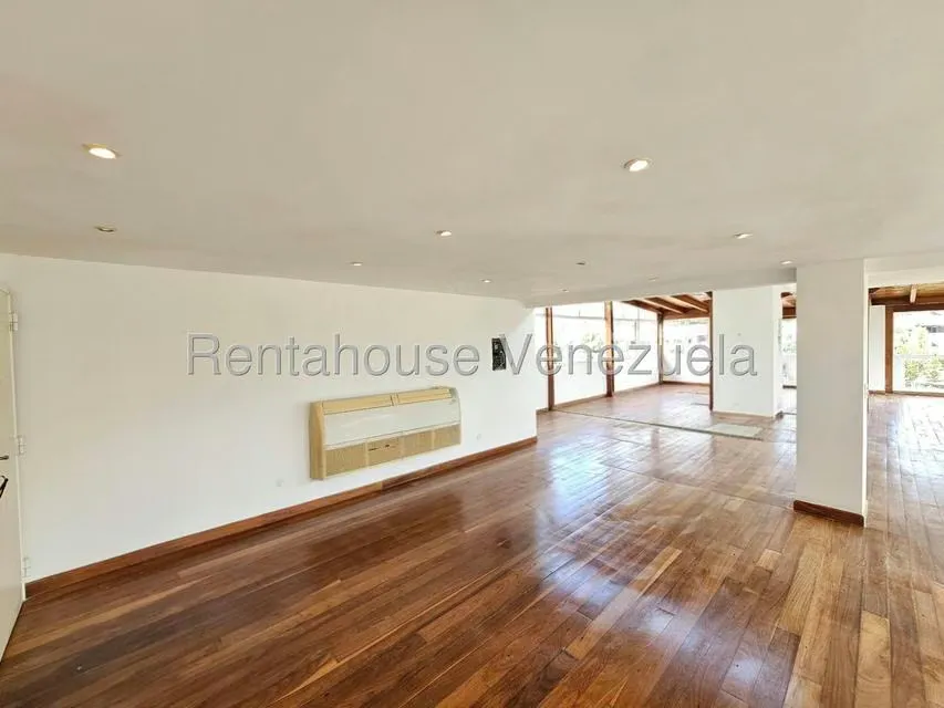 Apartamento (Duplex) en Venta en Los Naranjos del Cafetal, Distrito Metropolitano - 64