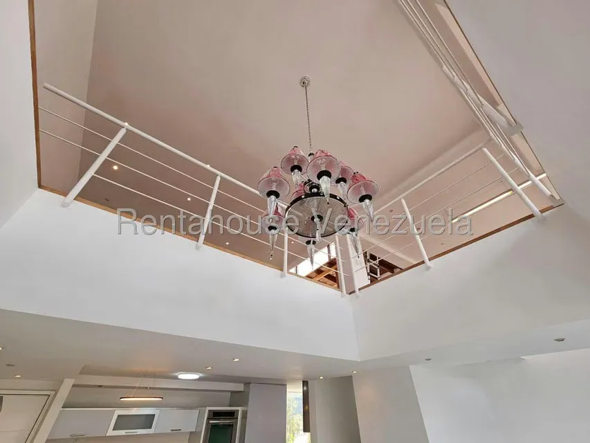 Apartamento (Duplex) en Venta en Los Naranjos del Cafetal, Distrito Metropolitano - 9