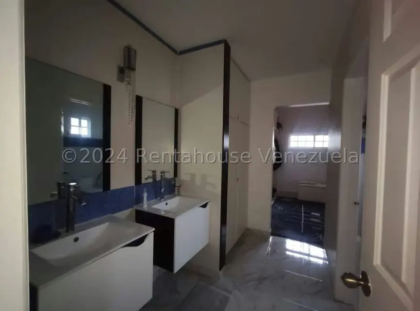 Casa (Duplex) en Venta en Pampatar, Nueva Esparta - 24