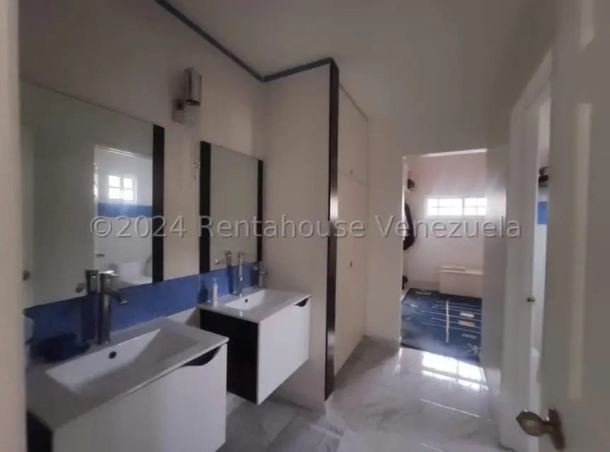 Casa (Duplex) en Venta en Pampatar, Nueva Esparta - 26