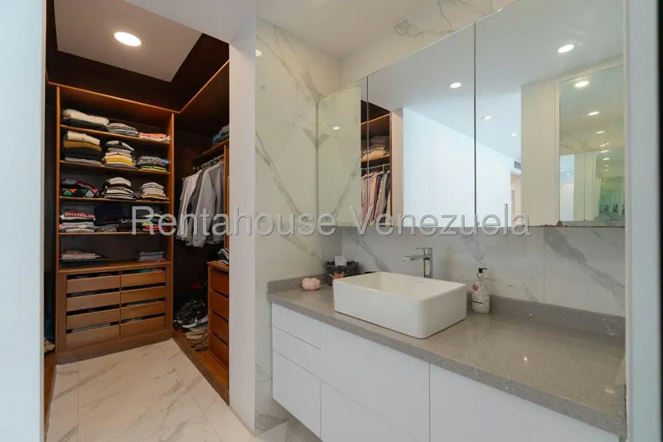 Apartamento (1 Nivel) en Venta en Sebucan, Distrito Metropolitano - 22