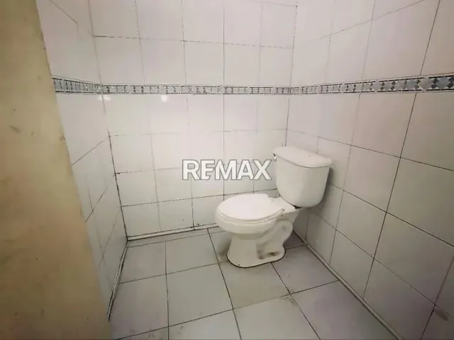 LOCAL COMERCIAL EN VENTA EN LA CANDELARIA, CARACAS - 3