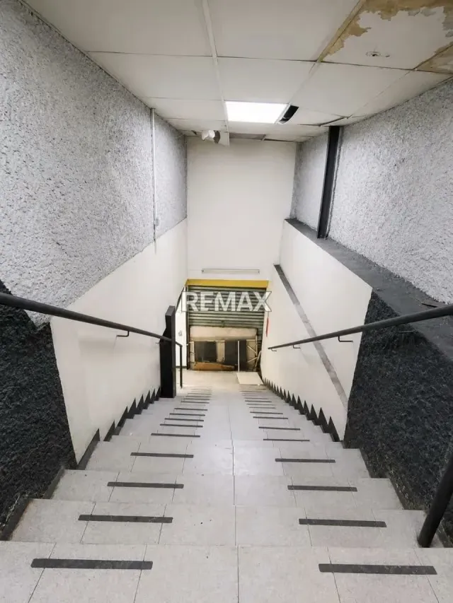 LOCAL COMERCIAL EN VENTA EN LA CANDELARIA, CARACAS - 6