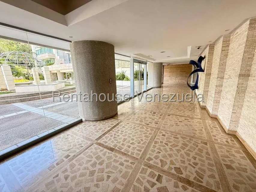 Apartamento (1 Nivel) en Alquiler en Lomas de Las Mercedes, Distrito Metropolitano - 28