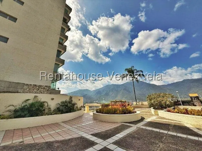 Apartamento (1 Nivel) en Alquiler en Lomas de Las Mercedes, Distrito Metropolitano - 32